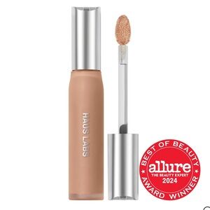 Haus Labs by Lady Gaga Triclone Skin Tech Hydrating + De-puffing Concealer